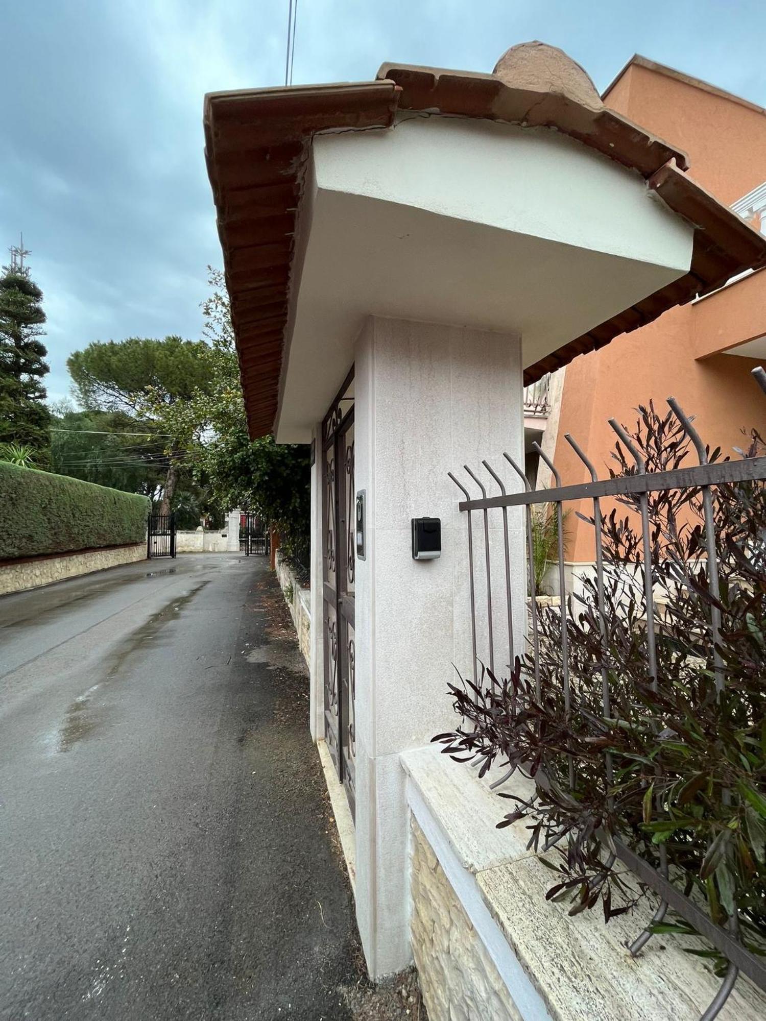 Villa Raffaele Trani Bagian luar foto